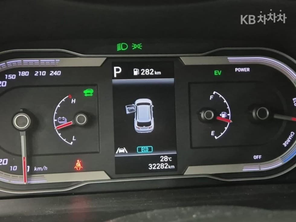 Hyundai The All New Tucson Hybrid(NX (Lexus SUV)4)1.6T HEV Premium - 14
