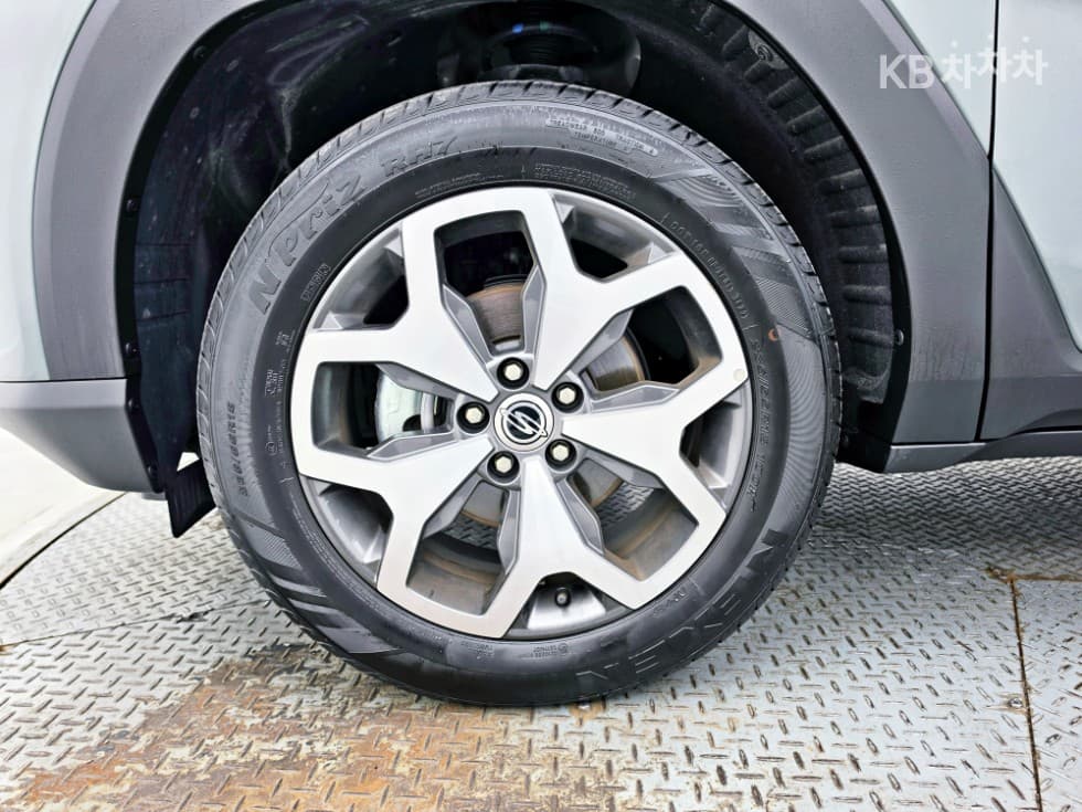 КейДжи Мобилити 토레스(J100)1.5 GDI Турбо T5 - 21