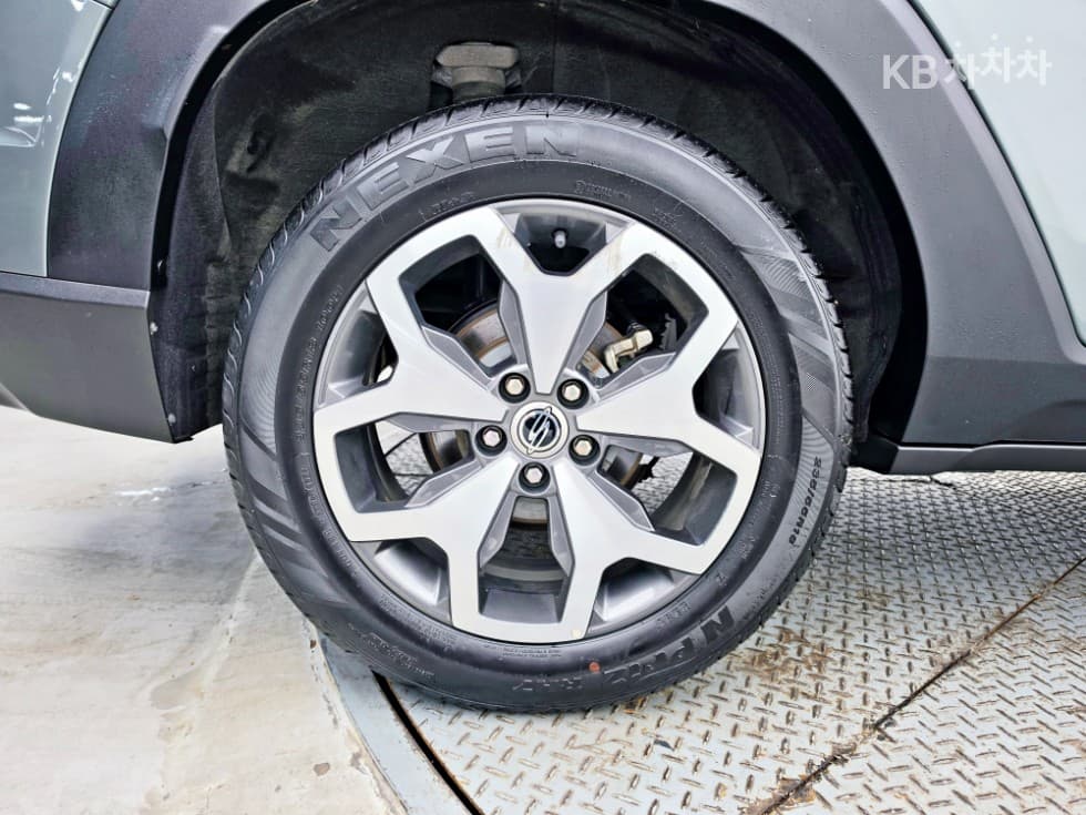 КейДжи Мобилити 토레스(J100)1.5 GDI Турбо T5 - 23