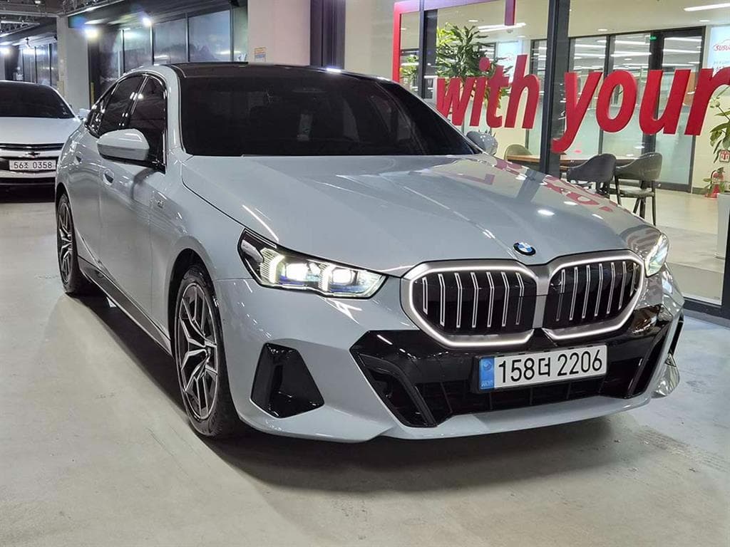 BMW Нов5 Серия(G60) 520i M Sport - Image 1