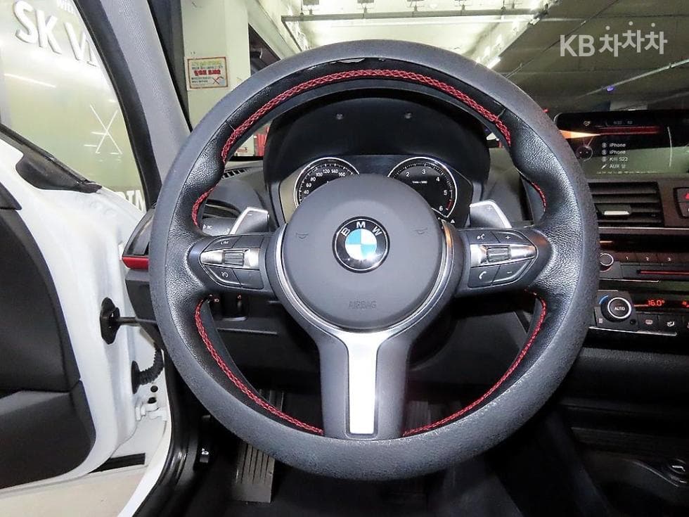 BMW Нов1시리즈118d 스포츠 Стандартен - 8