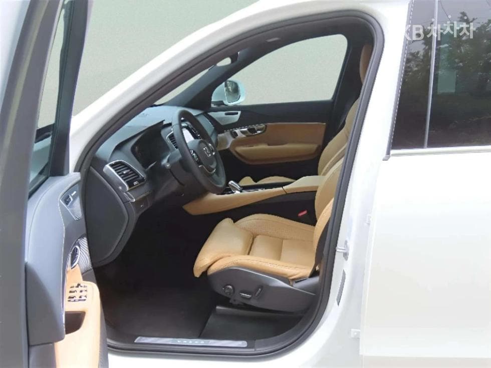 Volvo All New XC90B6 Ultimate Bright - 10