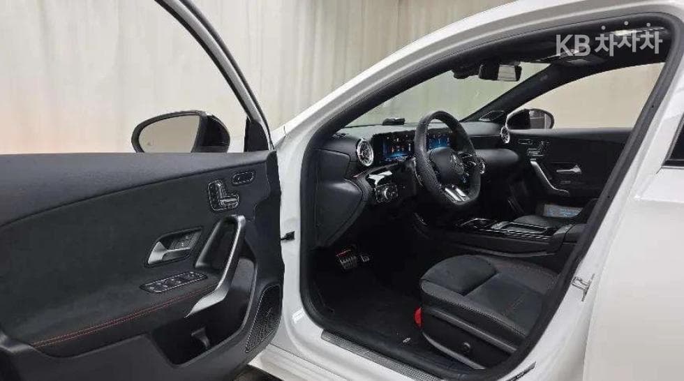 Mercedes-Benz A클래스(W177)AMG A45 S 4matic+ Standard - 10