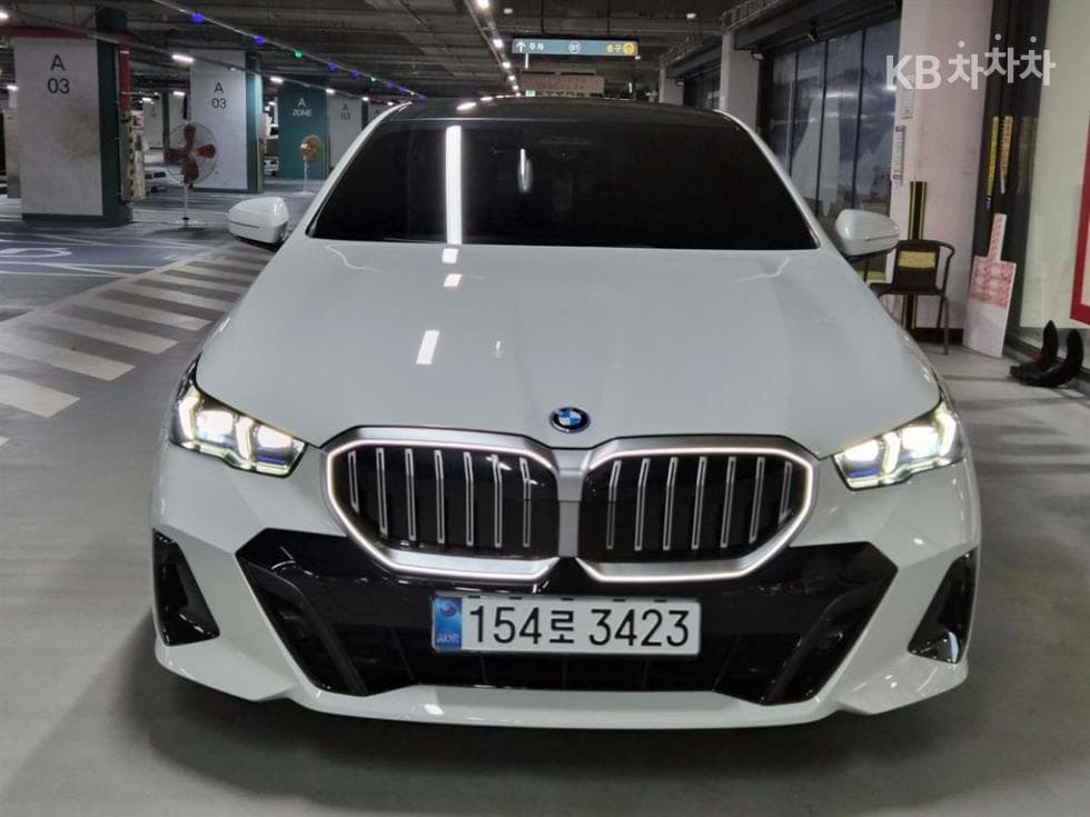 BMW Нов5 Серия(G60)530e M Sport - 2