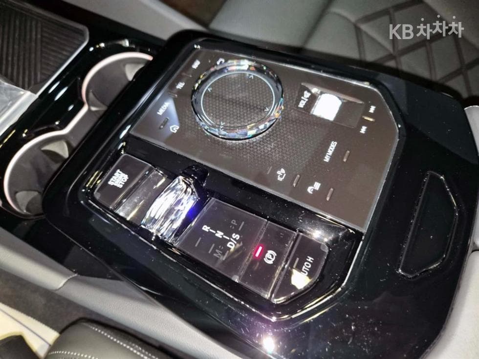 BMW Нов5 Серия(G60)530e M Sport - 11