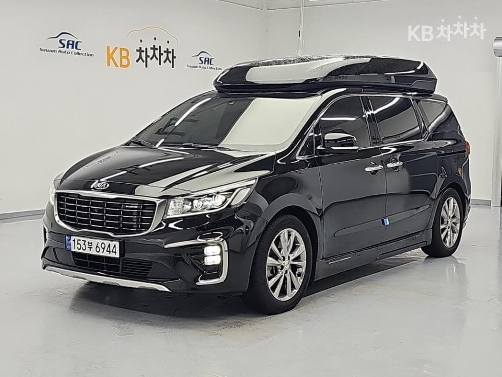 Киа The New (фейслифт) Канивал Висок Лимузин (Канивал) 2.2 Дизел 9-местен Noblesse Специал (специален признак/издание) - Image 1