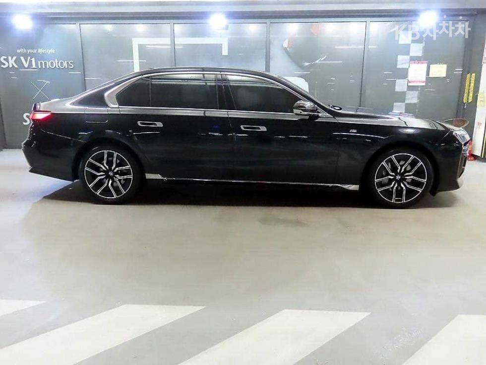 BMW 7시리즈(G70)740i xDrive M Sport - 3
