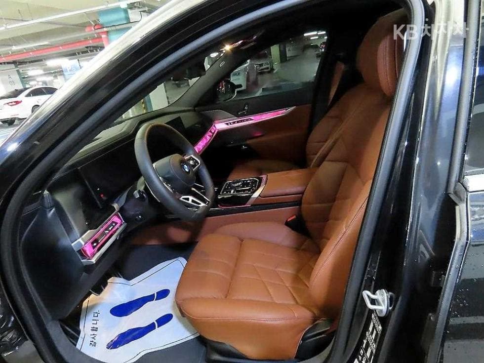 BMW 7시리즈(G70)740i xDrive M Sport - 6