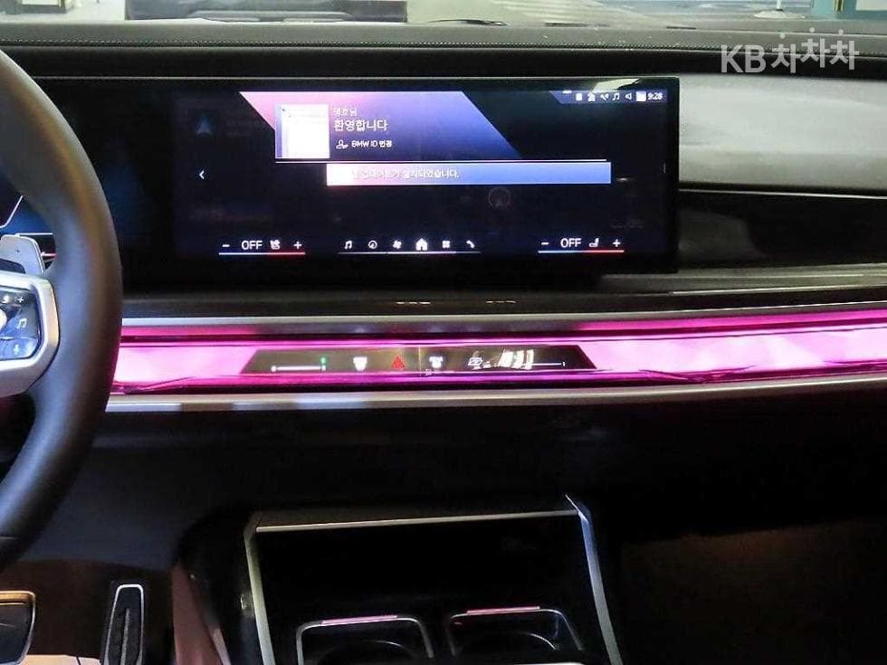 BMW 7시리즈(G70)740i xDrive M Sport - 11