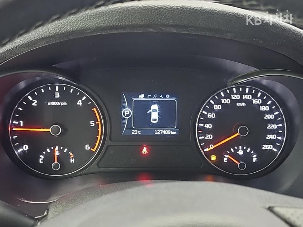 Киа K5 Второ поколение1.7 Дизел SX Noblesse Специал (специален признак/издание) - 6