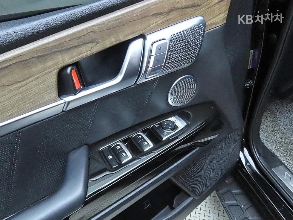 Kia Mohave 더마스터3.0 Diesel 4WD Masters - 13