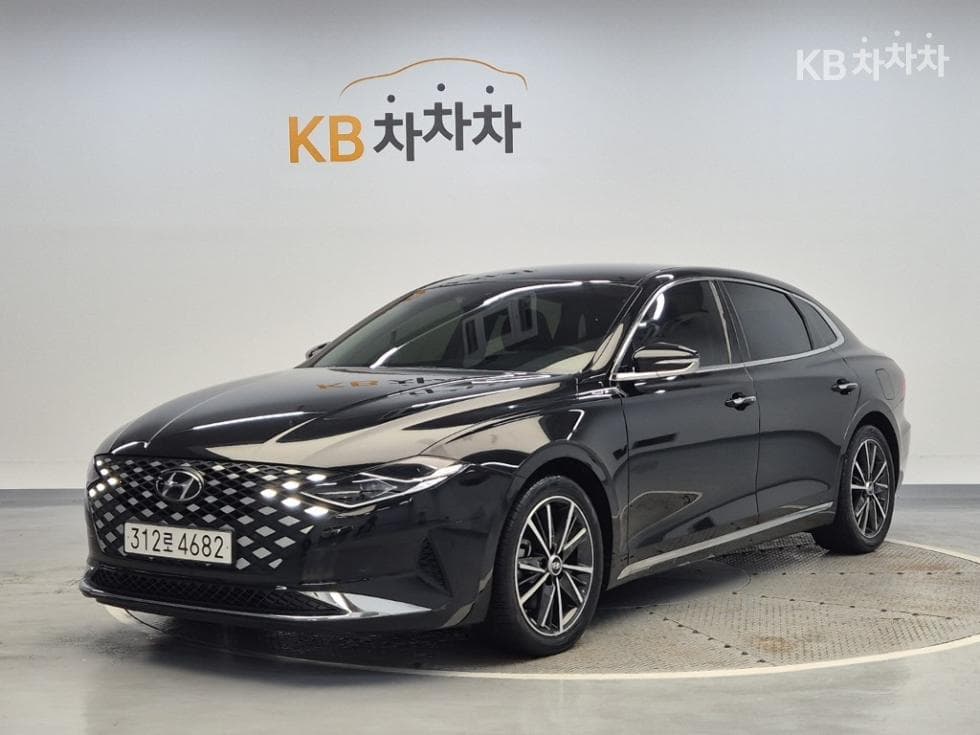 Hyundai The New (facelift) Grandeur (Azera) 2.5 Le Blanc - Image 1