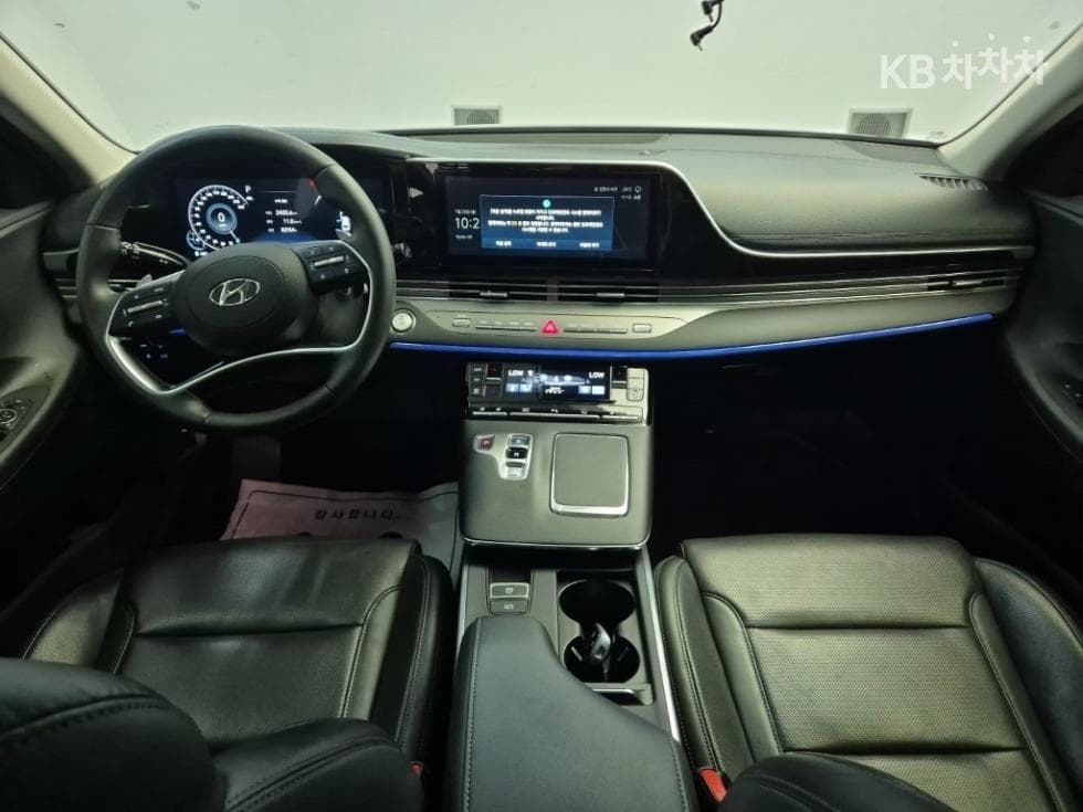 Hyundai The New (facelift) Grandeur (Azera)2.5 Le Blanc - 7