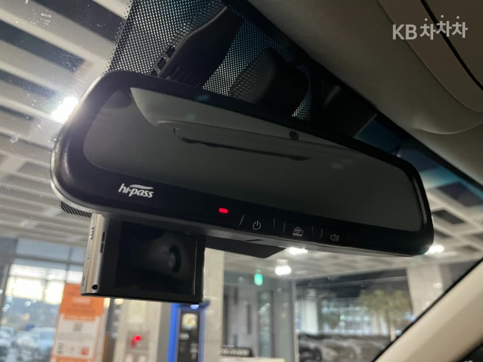 KG Mobility 뷰티플 코란도1.5 GDi Turbo 2WD C5 Plus - 17