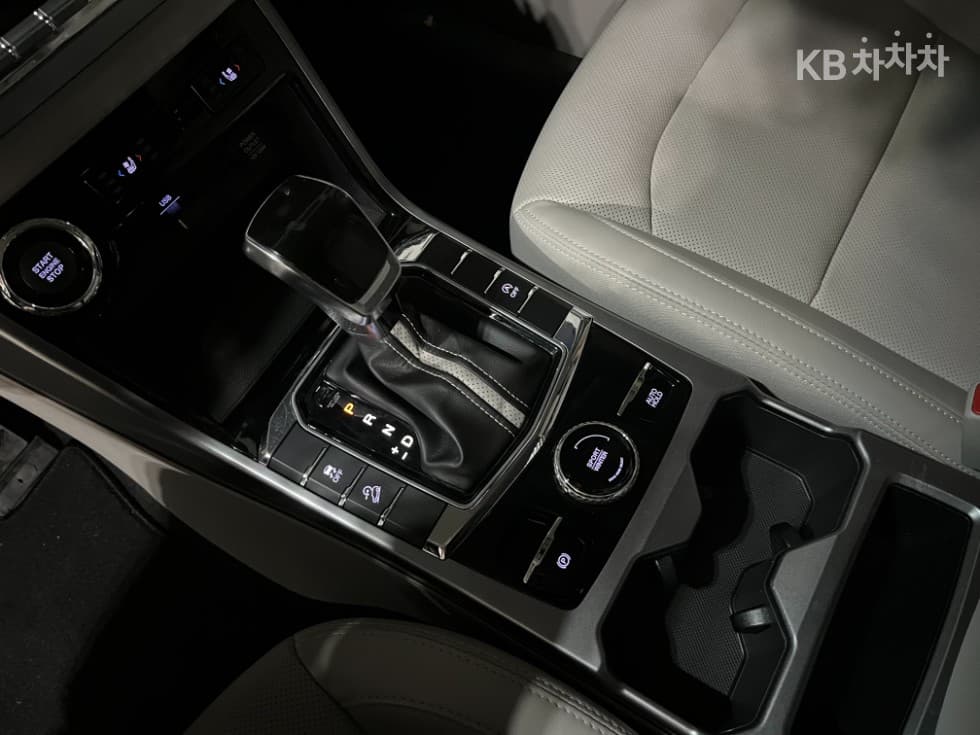 KG Mobility 뷰티플 코란도1.5 GDi Turbo 2WD C5 Plus - 20