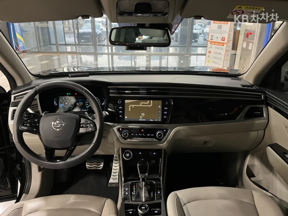 KG Mobility 뷰티플 코란도1.5 GDi Turbo 2WD C5 Plus - 24