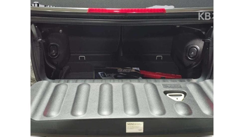 Mini New Convertible1.5 Classic Standard - 12