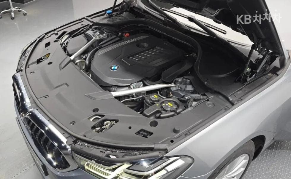 BMW Gran Turismo6 Series GT 630i xDrive Luxury - 6