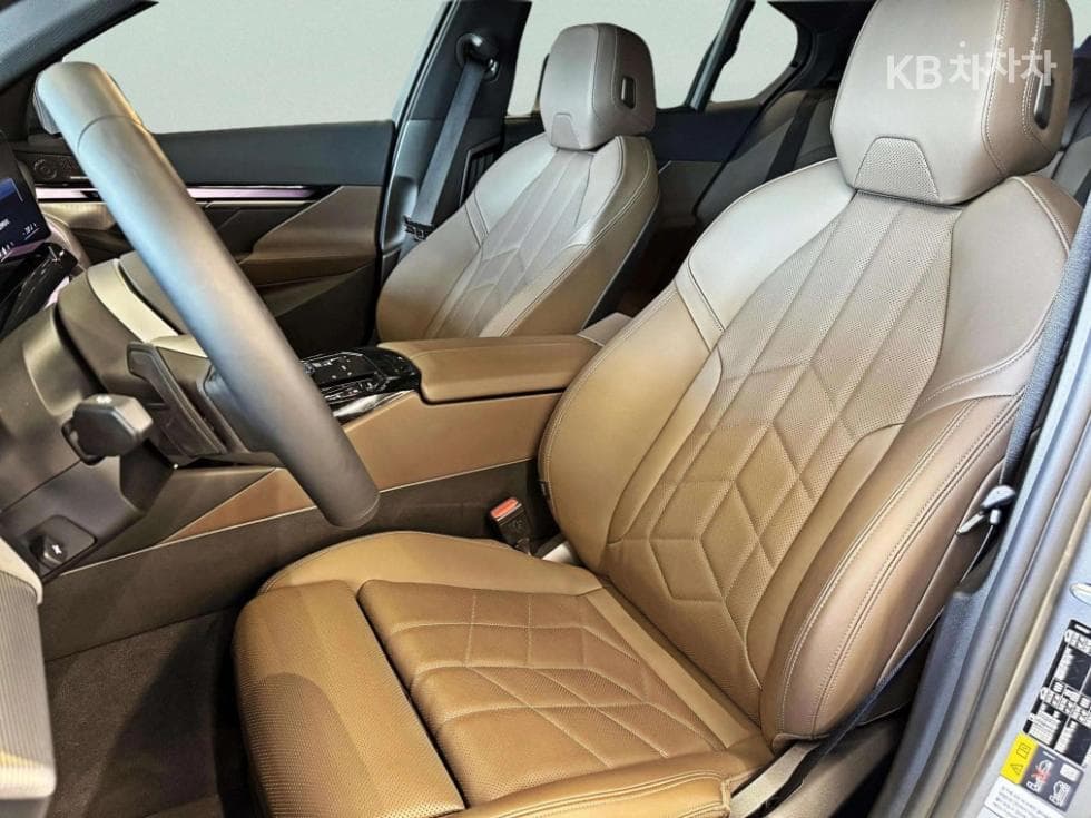 BMW i5eDrive 40 M Sport - 10