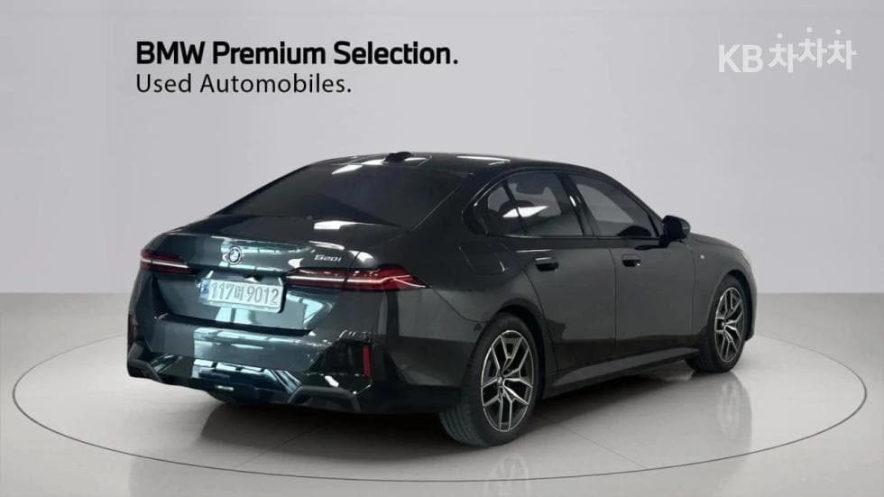 BMW New5 Series(G60)520i M Sport - 2