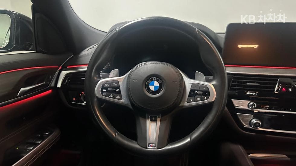 BMW New5 Series(G60)520i M Sport - 12