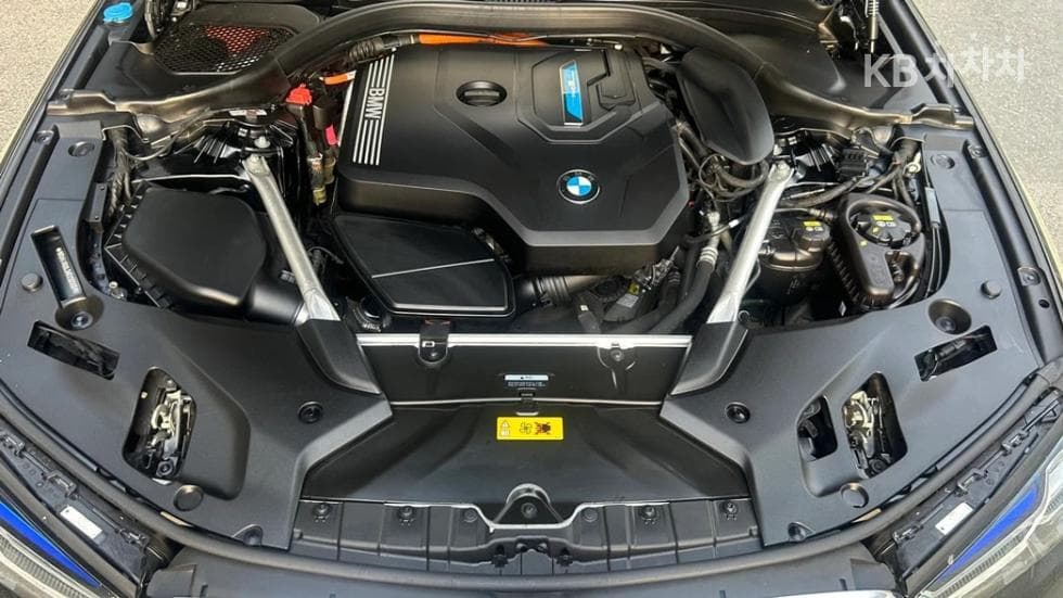 BMW 올Нов5 Серия (G30)530e Luxury Line - 6