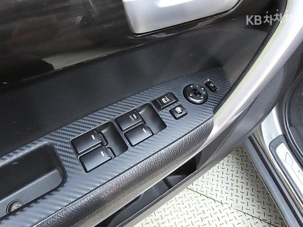 Kia SorentoRDiesel 2.0 2WD TLX Highest-end Type - 13