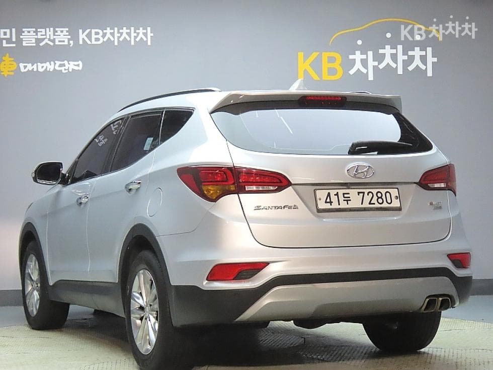 Hyundai Santa Fe The PrimeDiesel Hyundai R-engine 2.0 diesel 4WD 5-seater Premium - 4