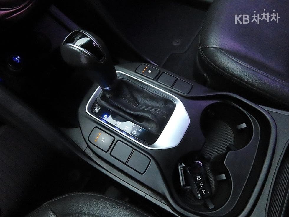 Hyundai Santa Fe The PrimeDiesel Hyundai R-engine 2.0 diesel 4WD 5-seater Premium - 9