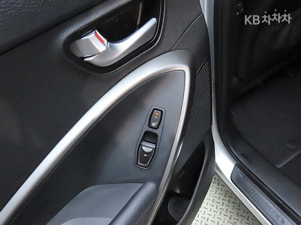Hyundai Santa Fe The PrimeDiesel Hyundai R-engine 2.0 diesel 4WD 5-seater Premium - 18