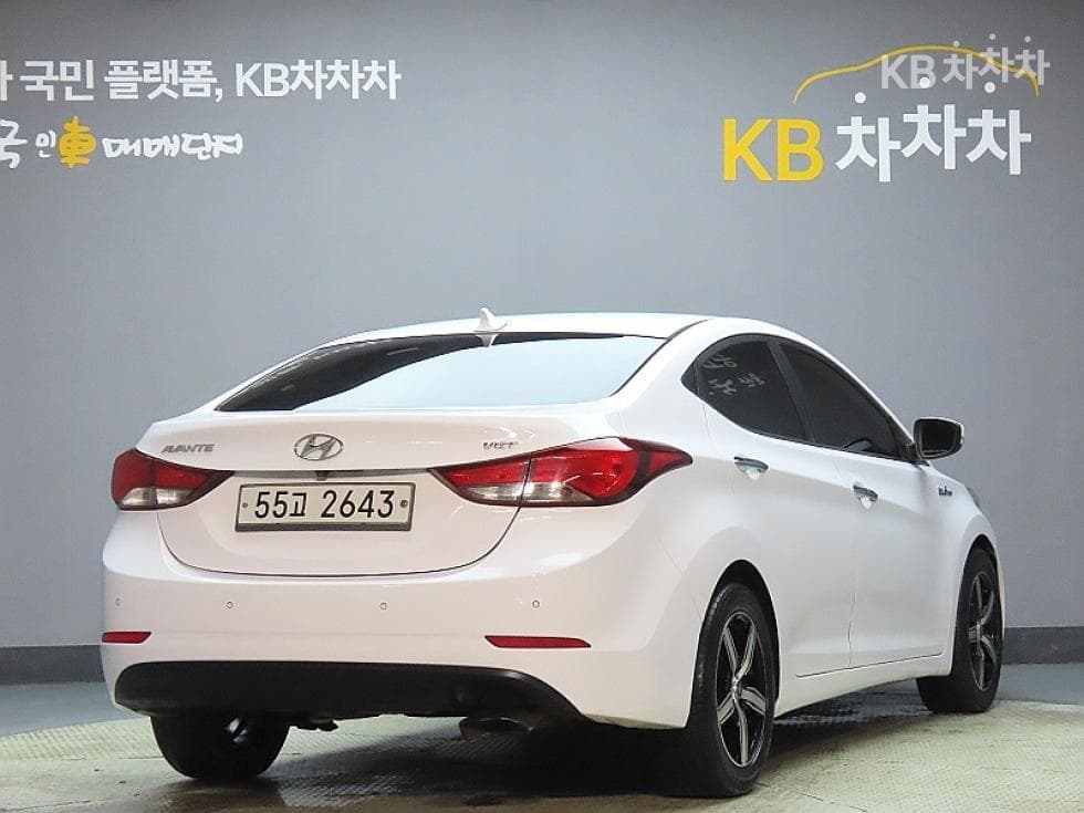Hyundai The New (facelift) Avante (Elantra)1.6 VGT Modern Standard - 2