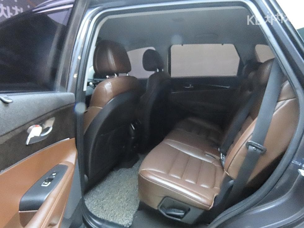 Kia All NewSorentoDiesel 2.0 2WD Noblesse Special (special feature/edition) - 11
