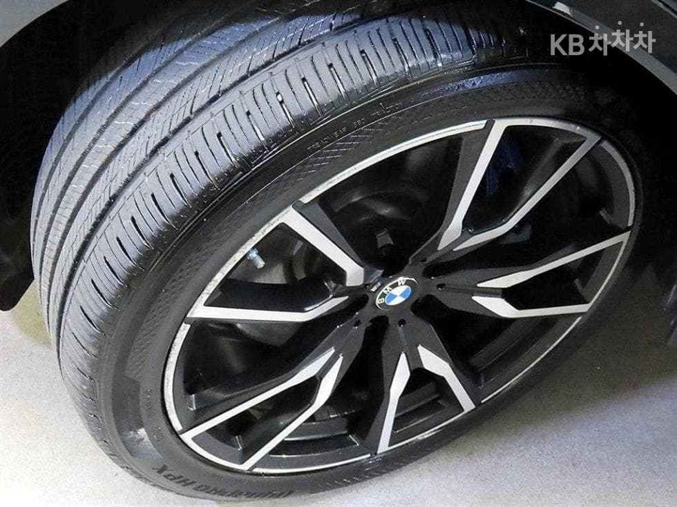 BMW X7(G07)xDrive 40d M Sport - 20