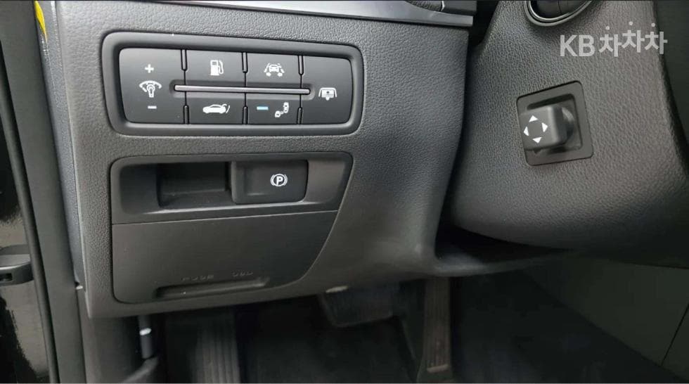Genesis G803.3 GDI AWD Premium Luxury - 14