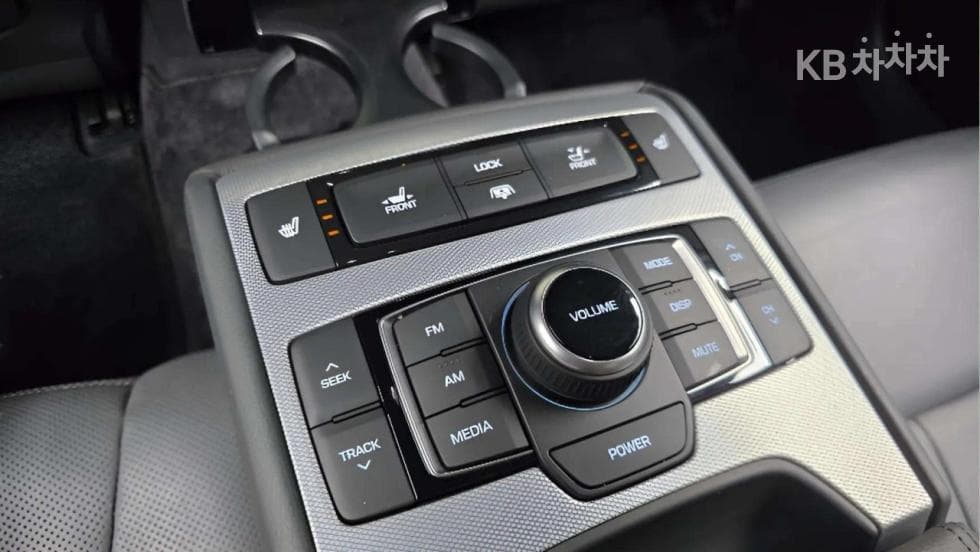 Genesis G803.3 GDI AWD Premium Luxury - 18