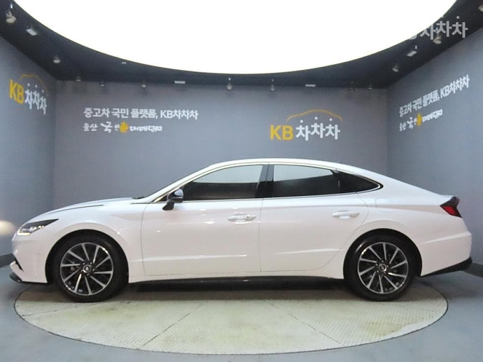 Hyundai Sonata (DN8)1.6 T Premium Plus - 5