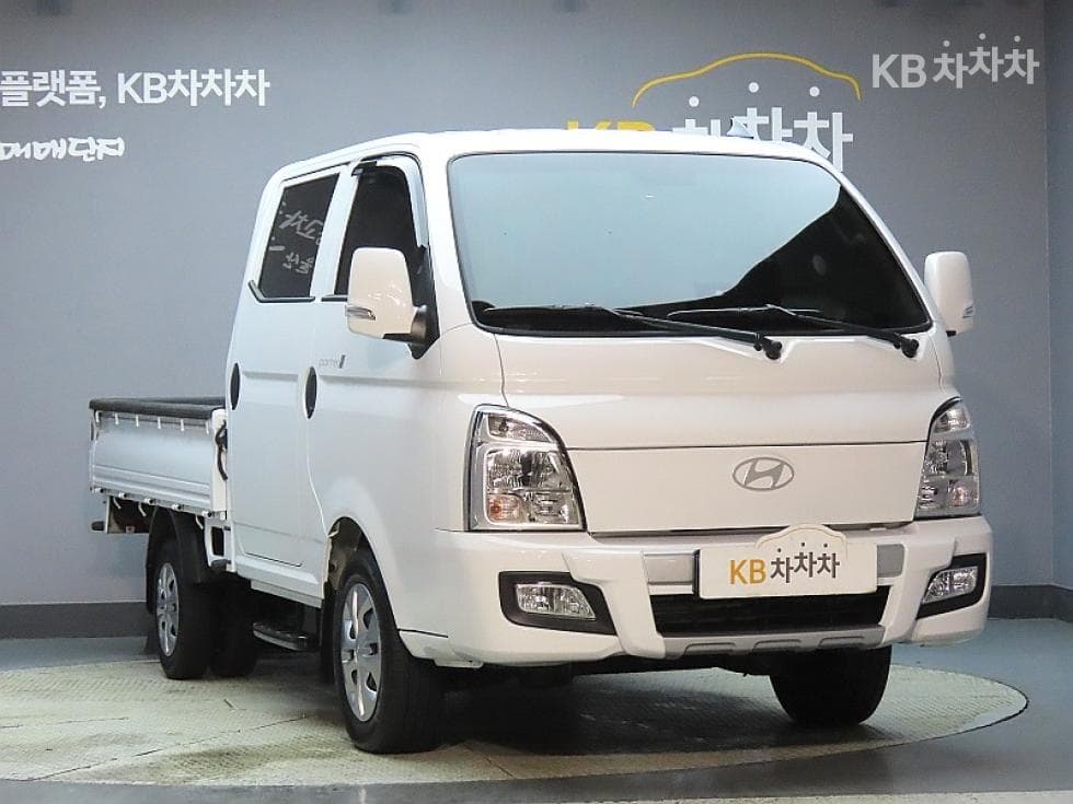 Hyundai Porter 2Extra Long Double Cab LPG Premium - 3