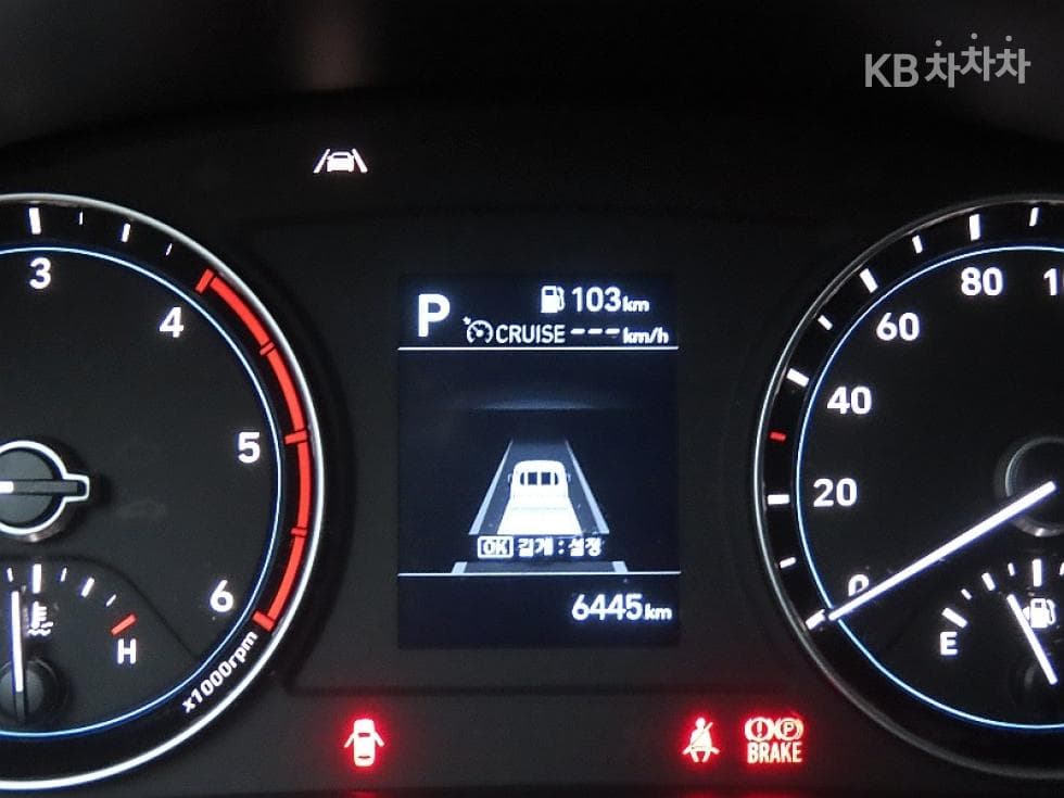 Hyundai Porter 2Extra Long Double Cab LPG Premium - 7