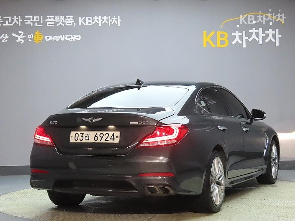 Genesis G702.0T AWD Elite - 2