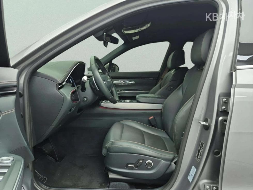 Дженезис GV70Бензин 2.5T 2WD - 5