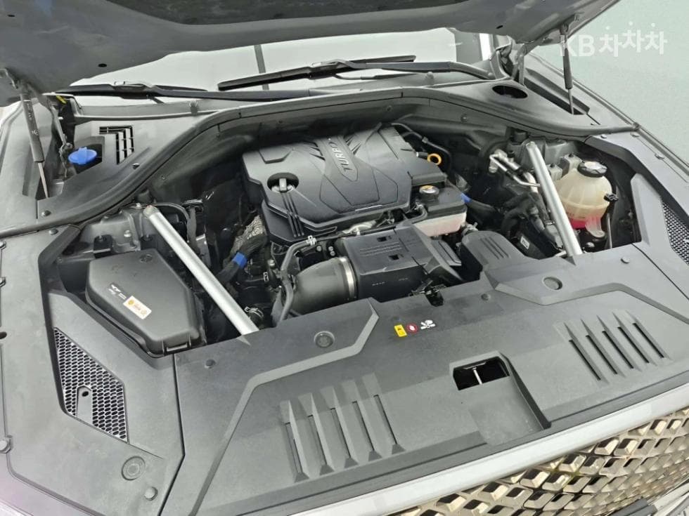 Дженезис GV70Бензин 2.5T 2WD - 11