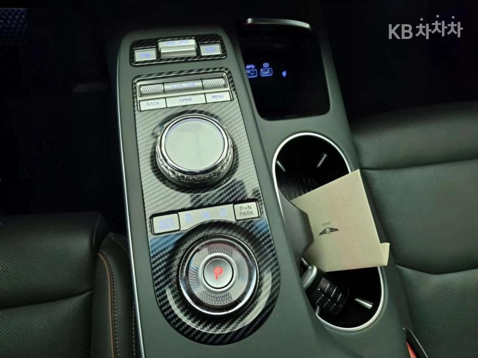 Дженезис GV70Бензин 2.5T 2WD - 13