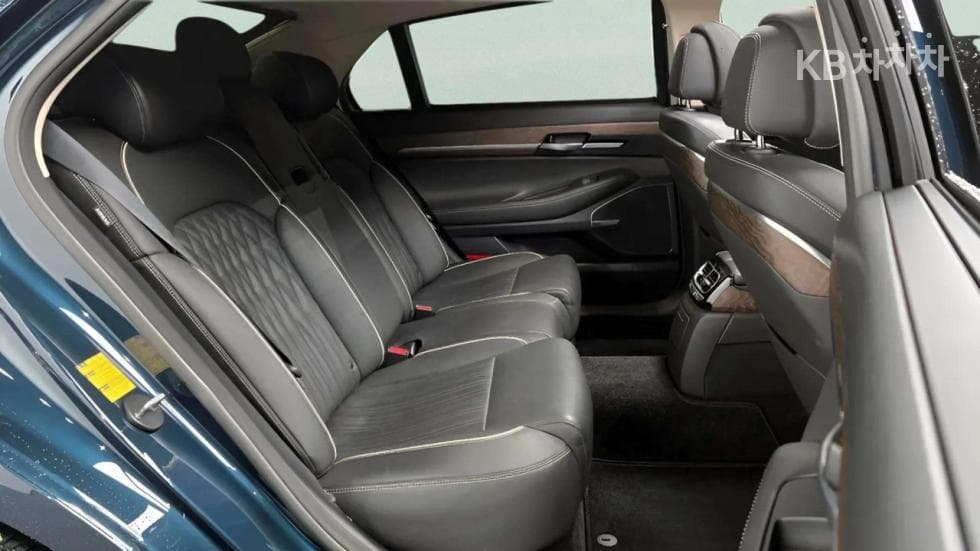 Genesis G903.8 GDi AWD Premium Luxury - 16