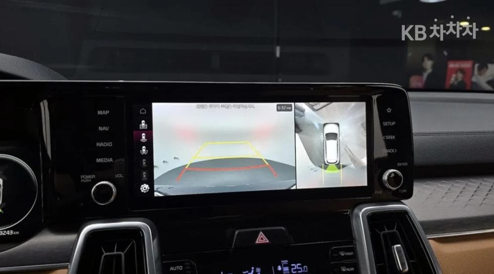 Киа The New (фейслифт) Sorento MQ42.5 T-GDI AWD Signature Gravity - 17