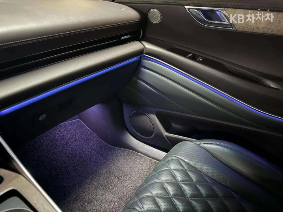 Genesis GV803.5 Turbo Gasoline AWD - 13