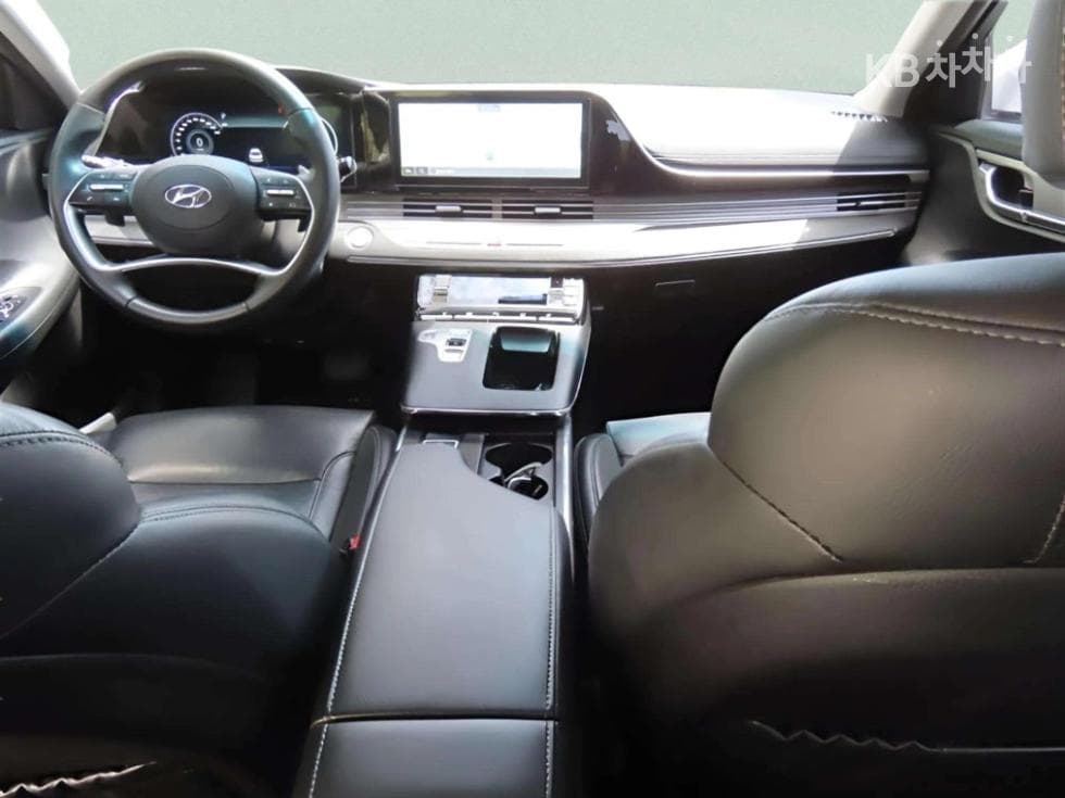Hyundai The New (facelift) Grandeur (Azera)2.5 Premium - 7