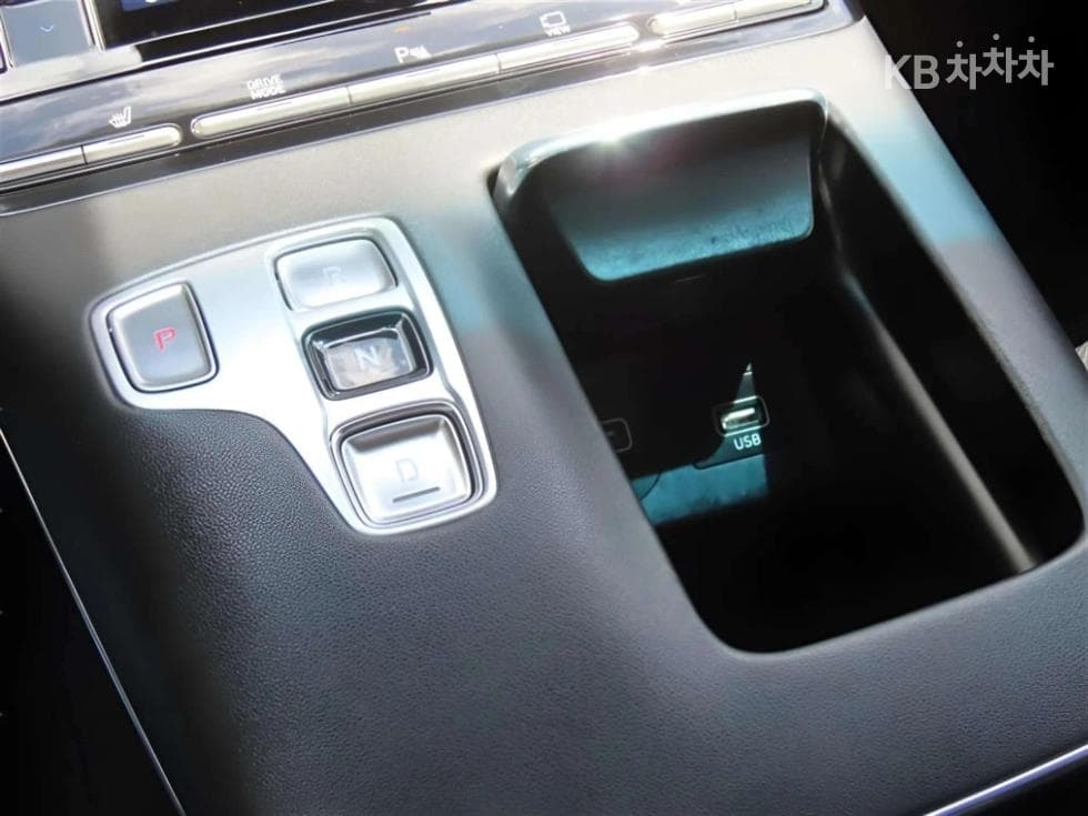 Hyundai The New (facelift) Grandeur (Azera)2.5 Premium - 9
