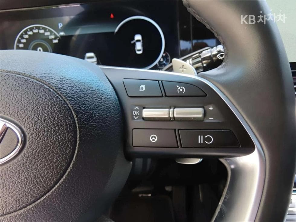 Hyundai The New (facelift) Grandeur (Azera)2.5 Premium - 11