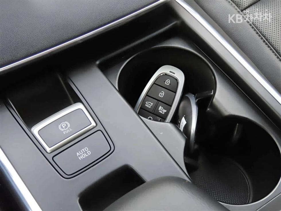 Hyundai The New (facelift) Grandeur (Azera)2.5 Premium - 13