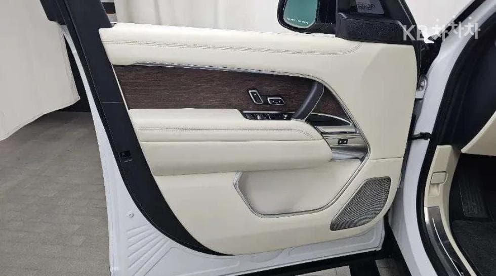 Land Rover The New (facelift) Range Rover(L460)P530 Autobiography SWB - 21